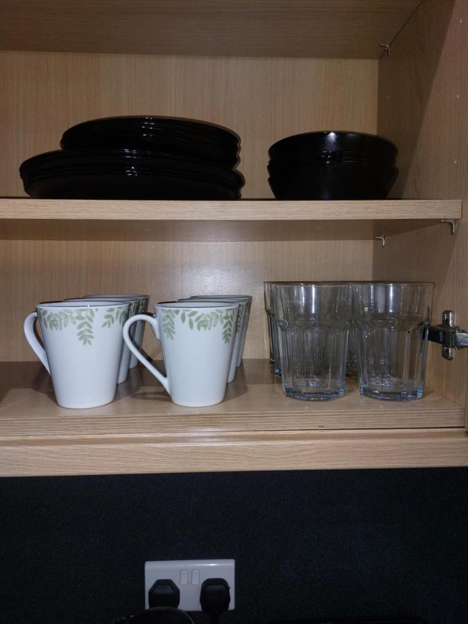 2 Large Bedroom Apartment- Wifi & Parking Fleetwood Extérieur photo